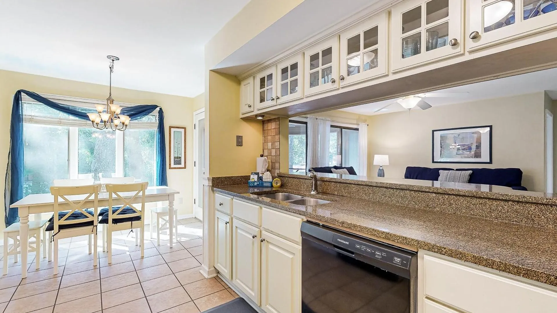 4849 Turtle Cove
