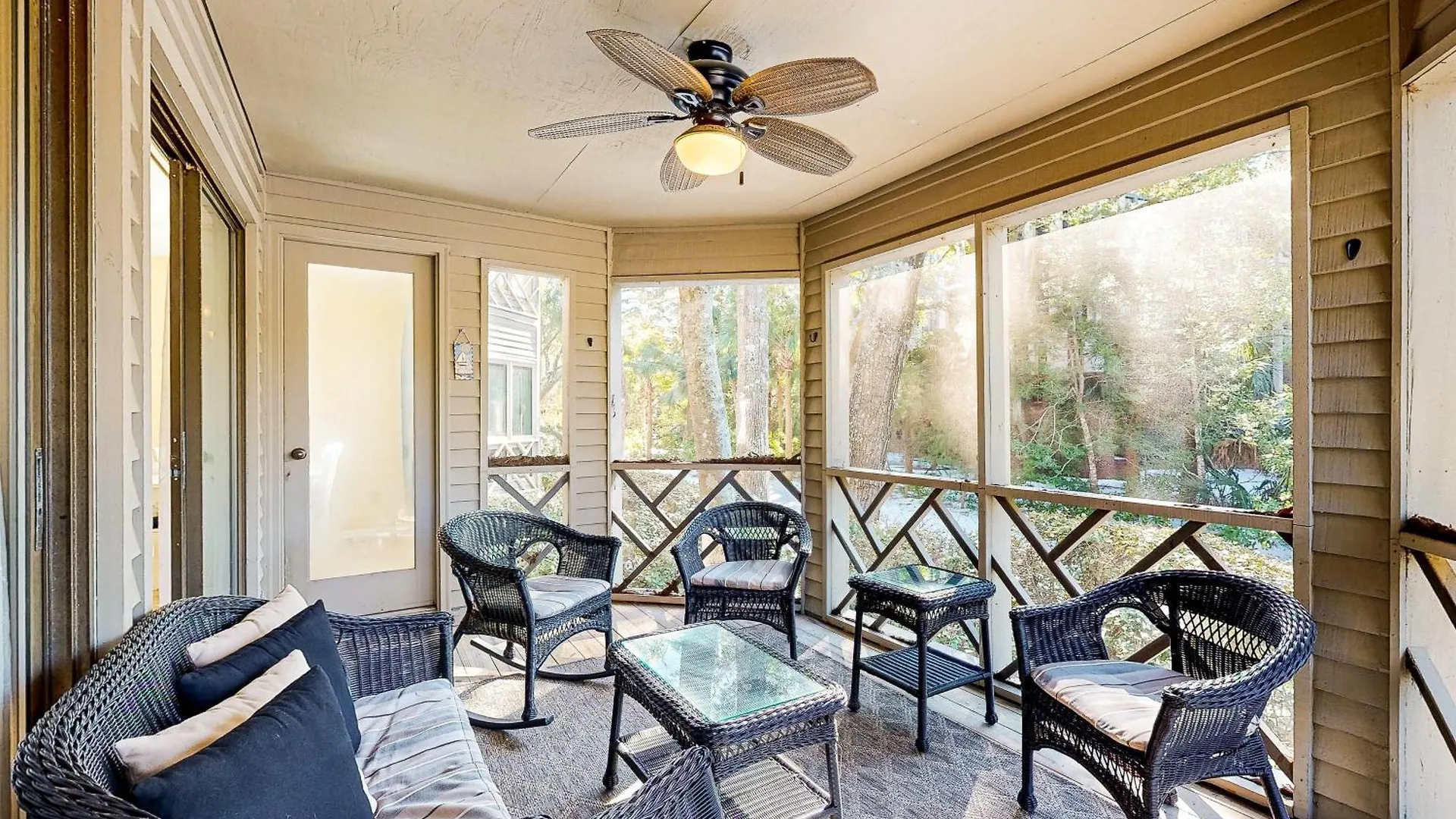 4849 Turtle Cove Apartment