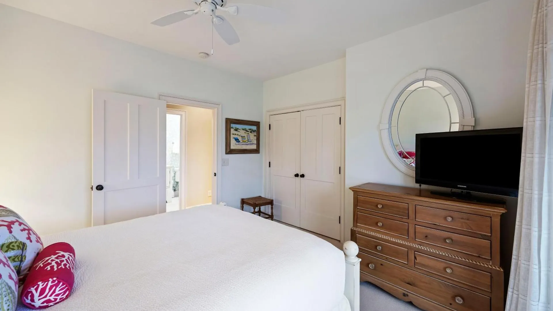 18 Flyway Drive