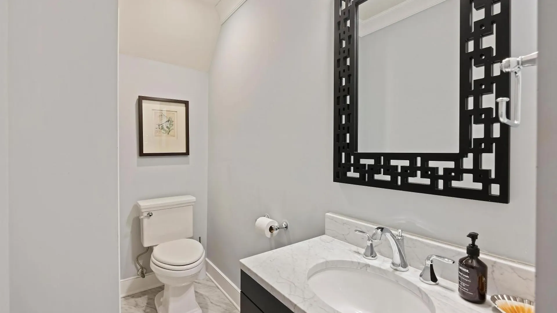 51 Burroughs Hall Holiday home *