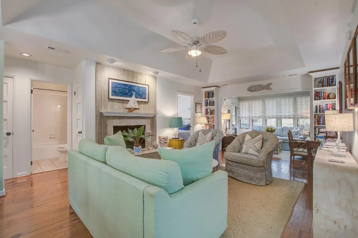 1023 Sparrow Pond *
