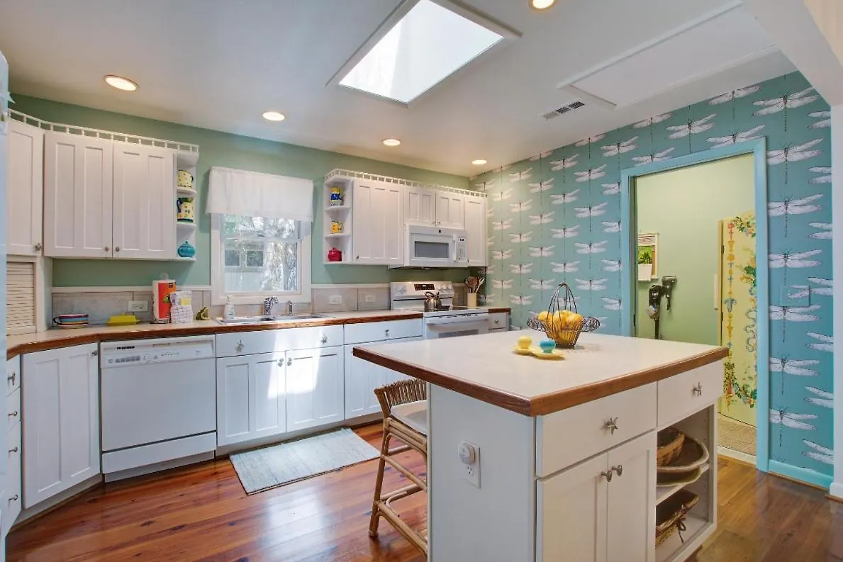 1023 Sparrow Pond