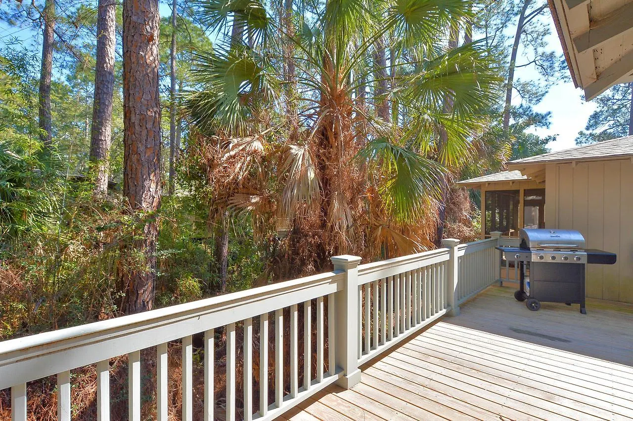 1040 Sparrow Pond