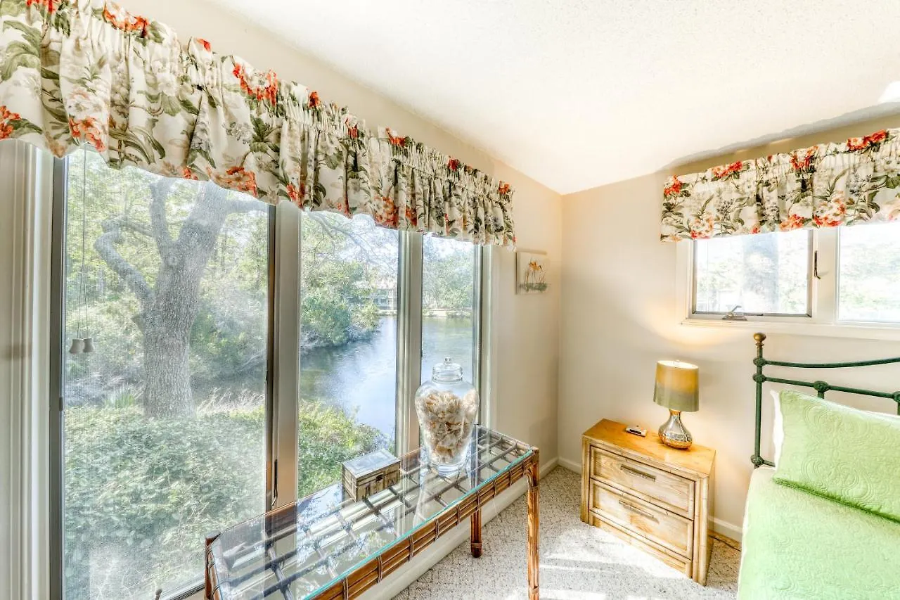 4849 Turtle Cove