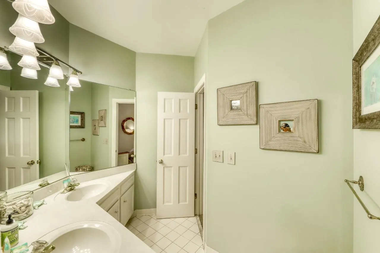 207 Belted Kingfisher Holiday home