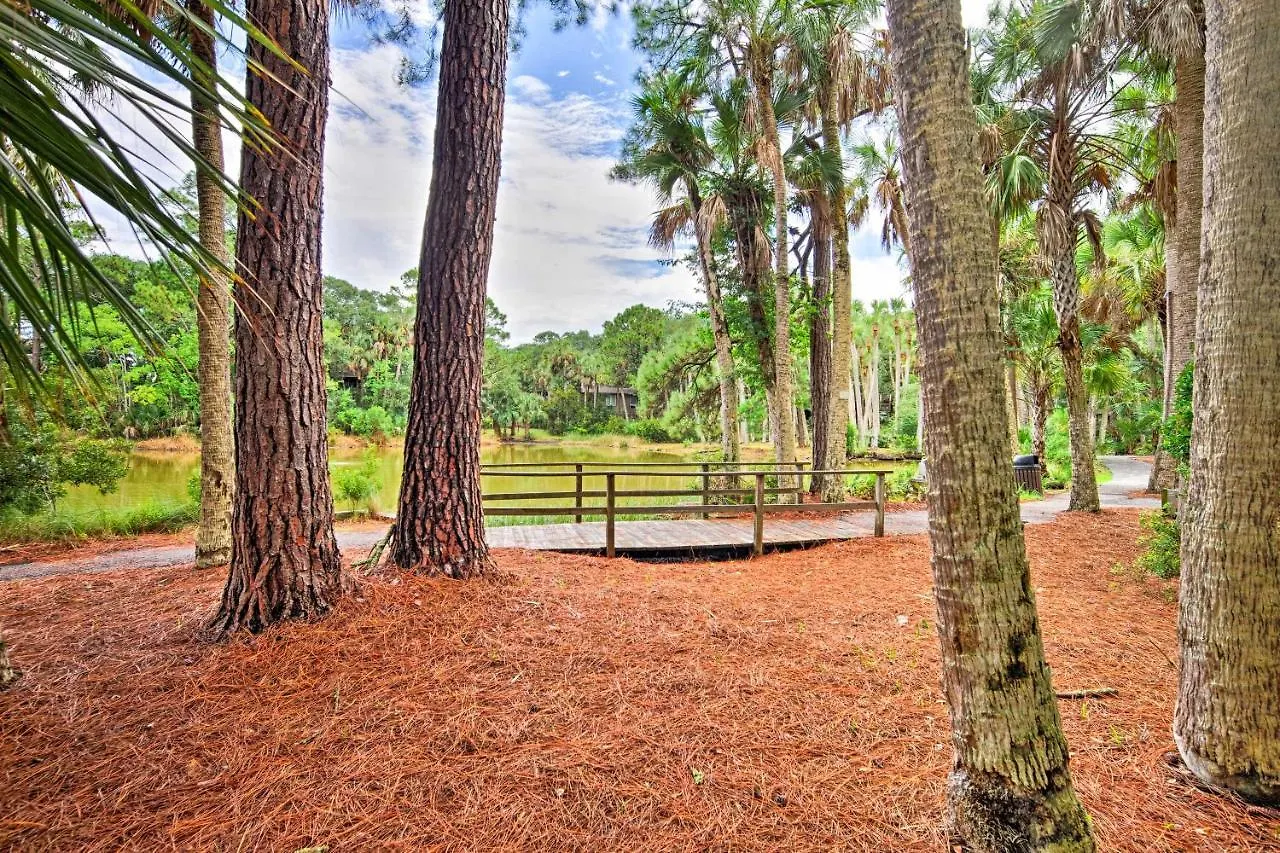 Remodeled On Sparrow Pond, Walk To Beach! *